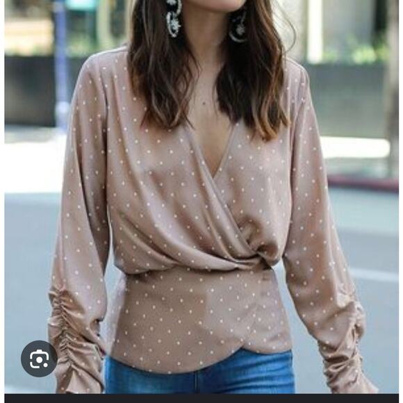 🎅 Pick 3 For $15 Paolaaiberdi The Drop Tan Polka Dot Top XS - Picture 1 of 3